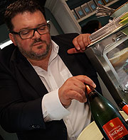 das "The Tribeca" führt Champagne Thiénot aus einer der besten Chardonnay-Lagen der gesamten Champagne (©Foto: Martin Schmitz)
